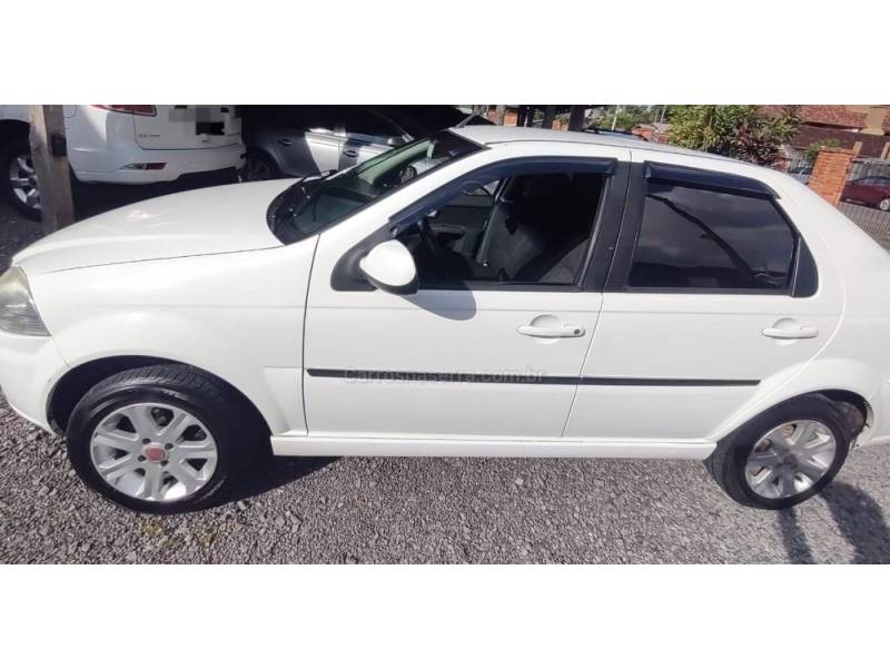 FIAT - SIENA - 2011/2011 - Branca - R$ 32.000,00