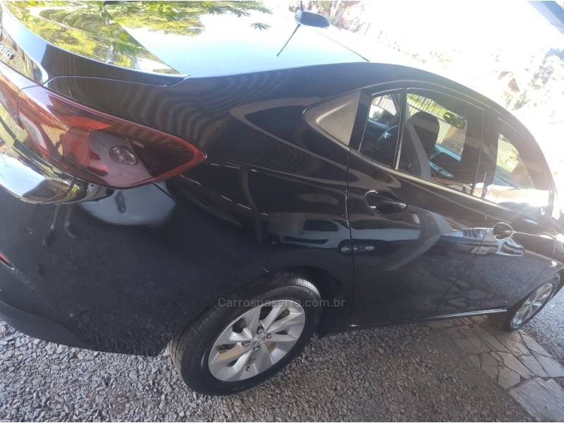 CHEVROLET - ONIX - 2019/2020 - Preta - R$ 69.900,00