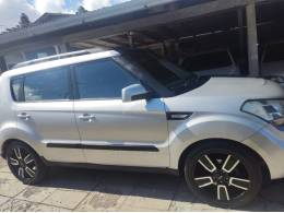 KIA MOTORS - SOUL - 2010/2011 - Prata - R$ 46.000,00