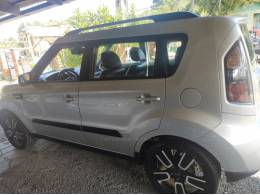 KIA MOTORS - SOUL - 2010/2011 - Prata - R$ 46.000,00