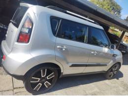 KIA MOTORS - SOUL - 2010/2011 - Prata - R$ 46.000,00