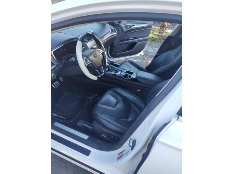 FORD - FUSION - 2013/2013 - Branca - R$ 76.000,00