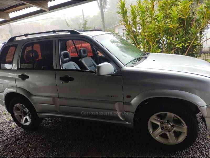 CHEVROLET - TRACKER - 2008/2008 - Prata - R$ 41.500,00