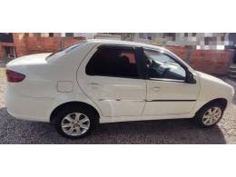 FIAT - SIENA - 2011/2011 - Branca - R$ 32.000,00