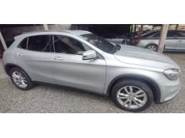 MERCEDES-BENZ - GLA 200 - 2015/2015 - Prata - R$ 112.000,00