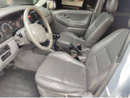 CHEVROLET - TRACKER - 2008/2008 - Prata - R$ 41.500,00
