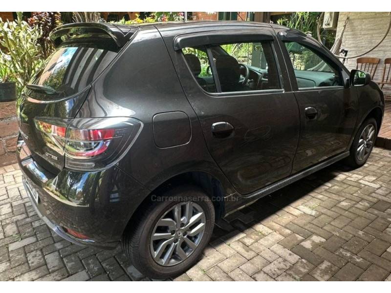 RENAULT - SANDERO - 2022/2022 - Cinza - R$ 63.900,00