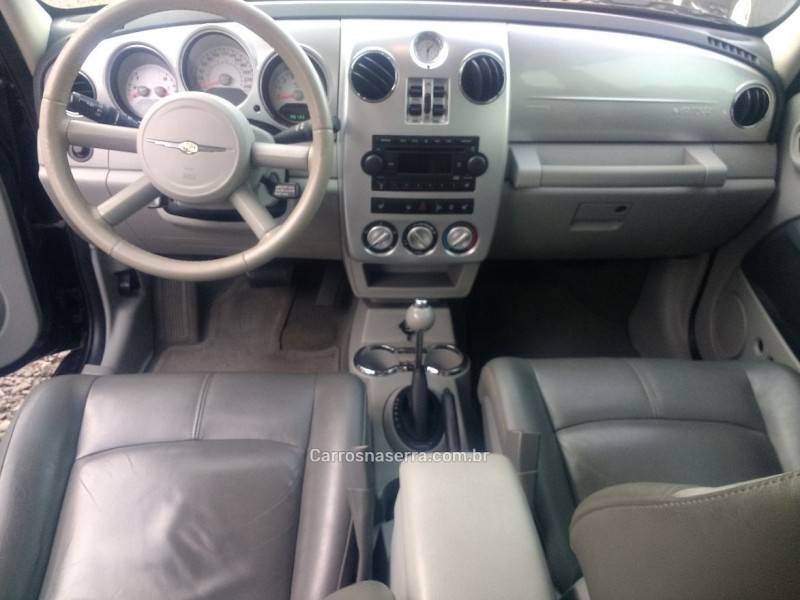 CHRYSLER - PT CRUISER - 2005/2006 - Preta - R$ 45.000,00