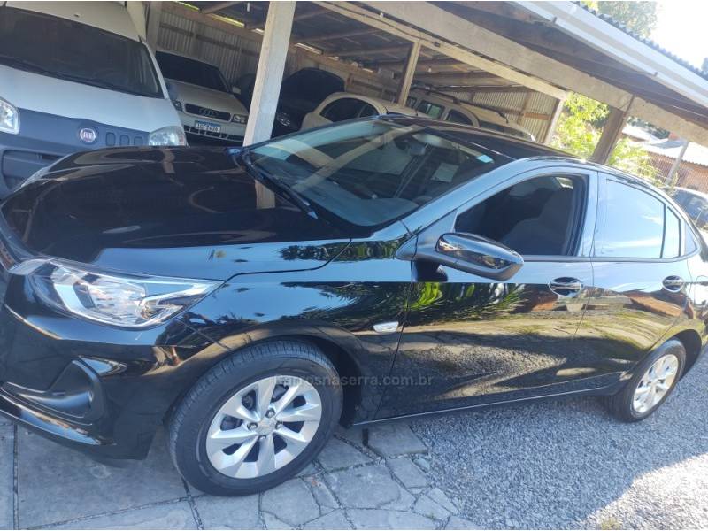 CHEVROLET - ONIX - 2019/2020 - Preta - R$ 75.000,00