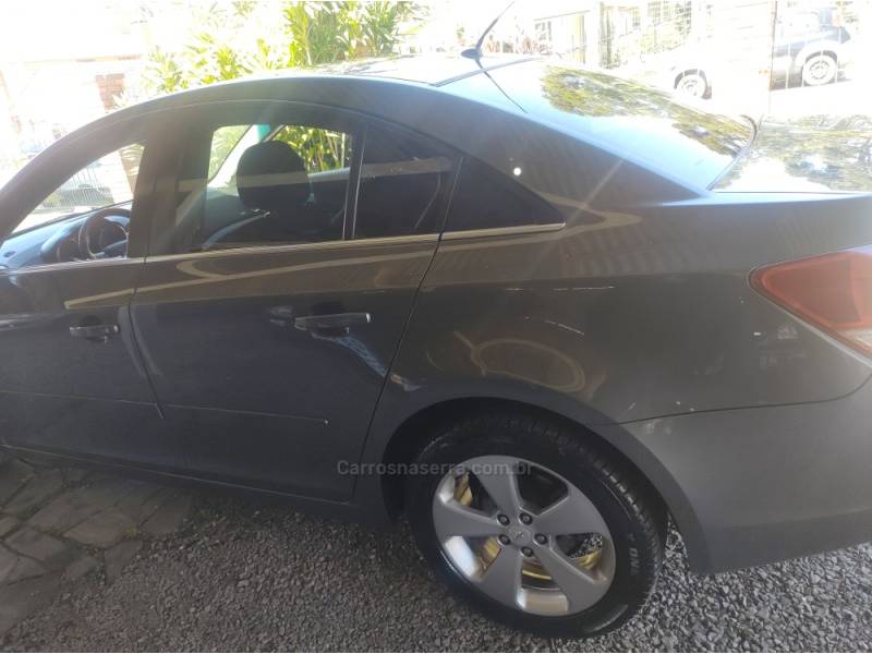 CHEVROLET - CRUZE - 2012/2012 - Cinza - R$ 55.000,00