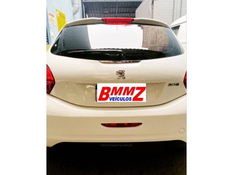 PEUGEOT - 208 - 2015/2016 - Branca - R$ 47.000,00